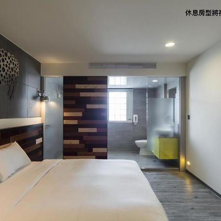 Xinshe Hotel - Hsinchu Bagian luar foto
