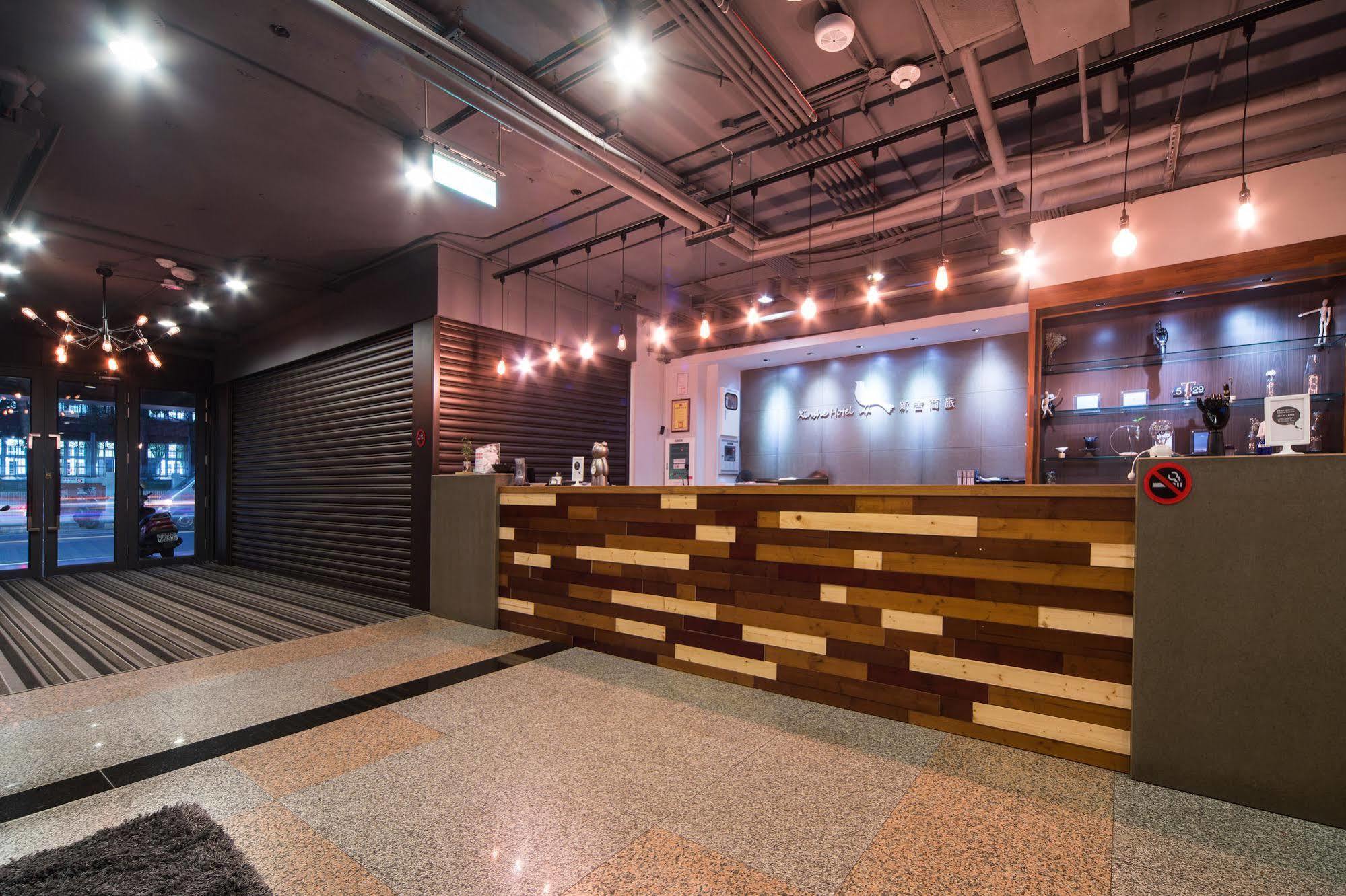 Xinshe Hotel - Hsinchu Bagian luar foto